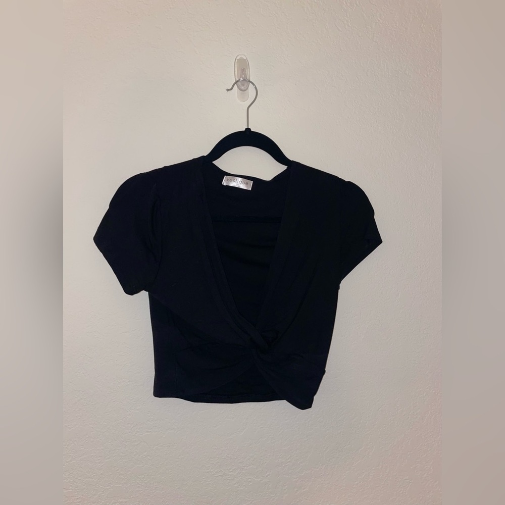 Vestique Top